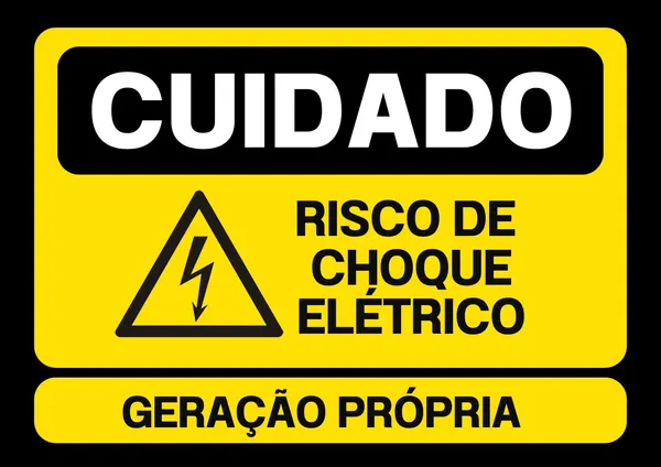 Placa de advertência com fundo amarelo e borda preta, exibindo o símbolo de raio em um triângulo preto. O texto 'CUIDADO', 'RISCO DE CHOQUE ELÉTRICO' e 'GERAÇÃO PRÓPRIA' aparece em letras brancas e pretas, respectivamente, com um design limpo e direto.